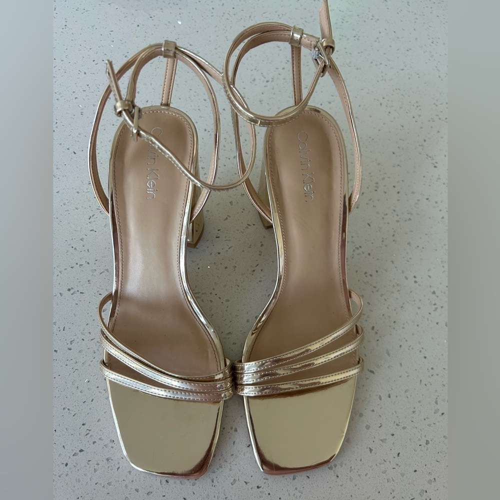 Calvin Klein Quiva Sandal Womens 10 - Picture 3 of 9